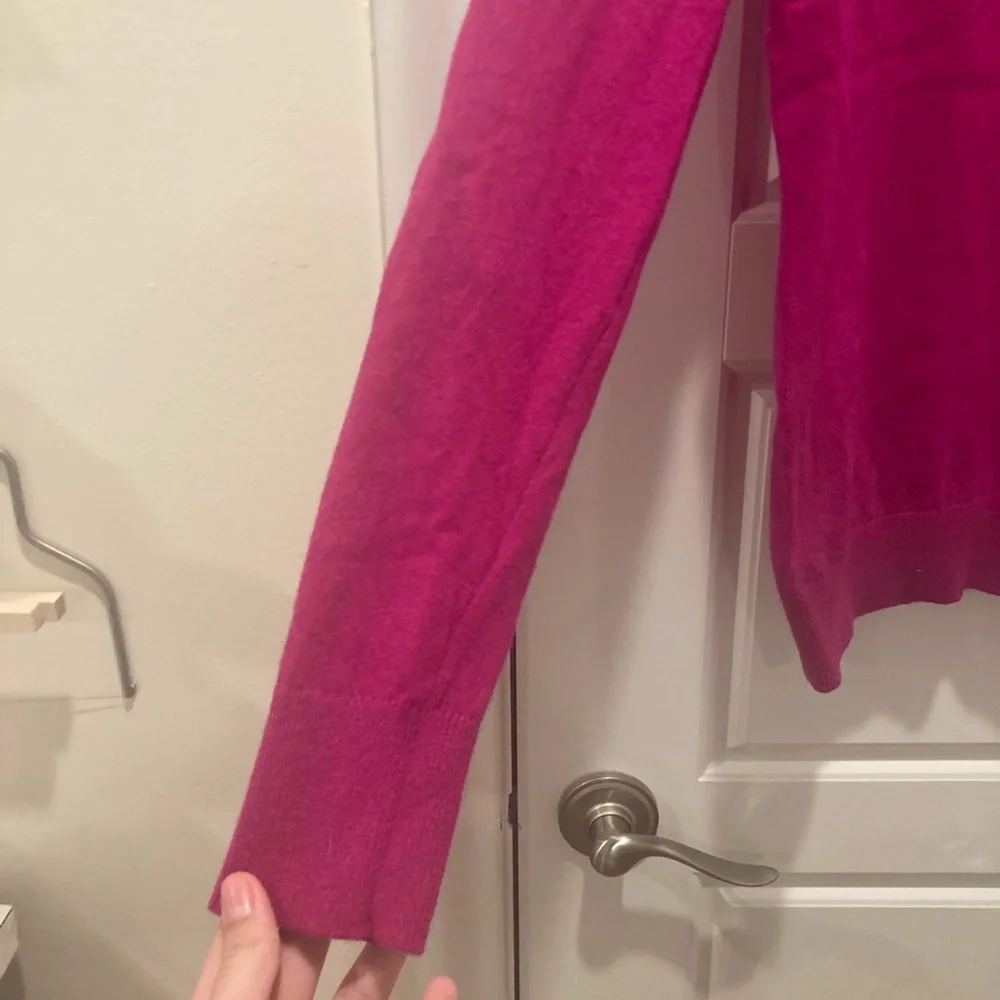 Cute, comfortable and colorful sweater from Banana Republic! - Picture 8 of 9